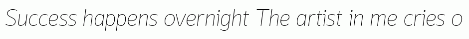 Lounge Thin Italic